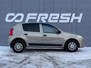 Хетчбэк Renault Sandero 2010 года, 499000 рублей, Ижевск