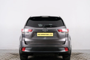 Внедорожник Toyota Highlander 2014 года, 3569000 рублей, Красноярск