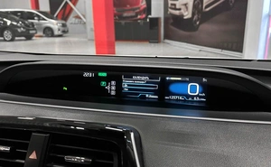 Лифтбек Toyota Prius 2016 года, 1697000 рублей, Красноярск