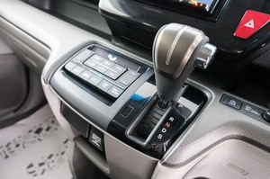 Минивэн Honda Stepwgn 2017 года, 1679000 рублей, Красноярск