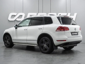 Внедорожник Volkswagen Touareg 2014 года, 2399000 рублей, Воронеж