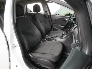 Седан Opel Astra 2012 года, 729000 рублей, Воронеж