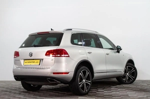 Внедорожник Volkswagen Touareg 2012 года, 2139000 рублей, Сургут