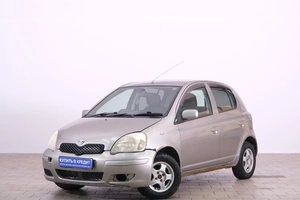 Хетчбэк Toyota Vitz 2002 года, 369000 рублей, Омск