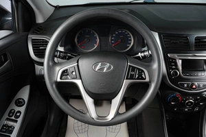 Седан Hyundai Solaris 2016 года, 1279000 рублей, Тюмень