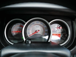 Хетчбэк Nissan Tiida 2011 года, 840000 рублей, Красноярск