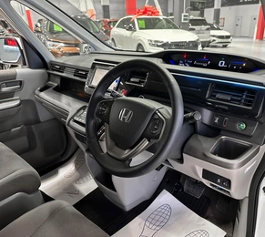 Минивэн Honda Stepwgn 2015 года, 1670000 рублей, Красноярск