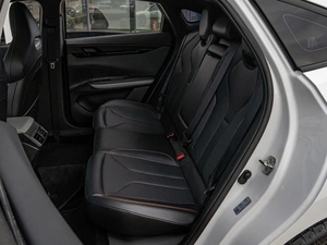 Лифтбек Changan UNI-V 2024 года, 2325000 рублей, Краснодар