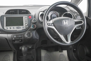 Хетчбэк Honda Fit 2009 года, 809000 рублей, Кемерово