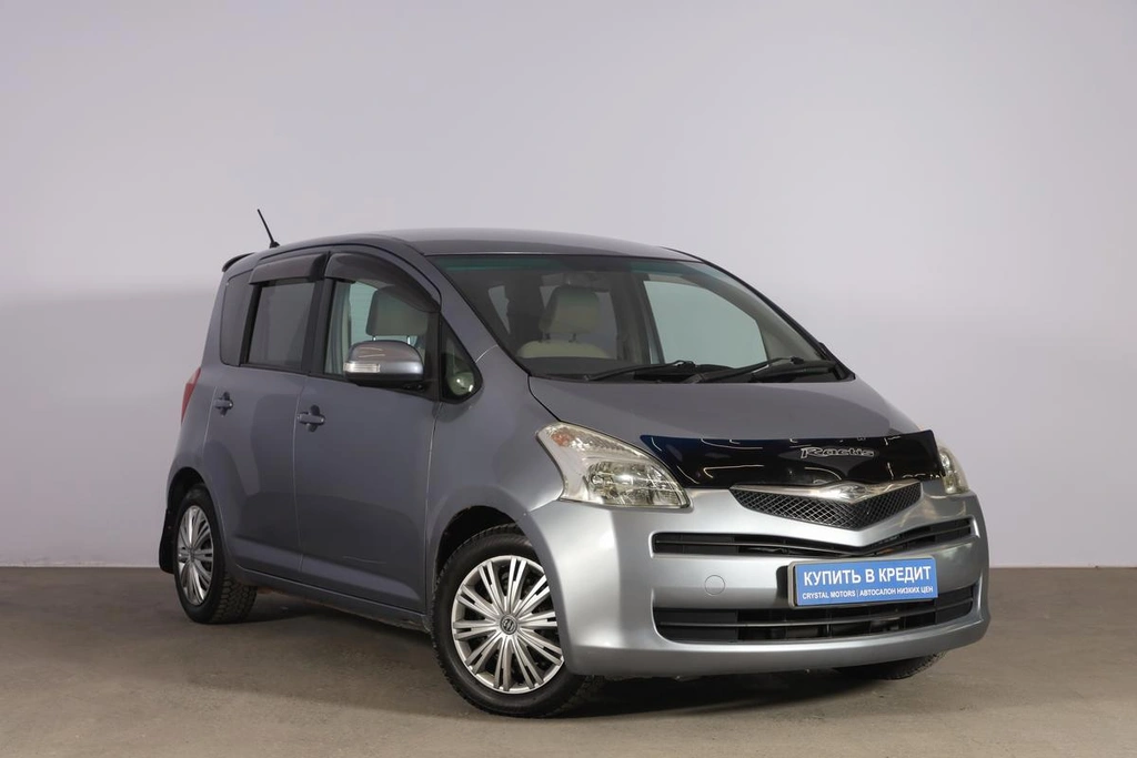 Хетчбэк Toyota Ractis 2005 года, 499000 рублей, Новосибирск