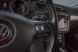 Внедорожник Volkswagen Tiguan 2019 года, 2199000 рублей, Челябинск