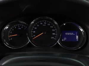 Седан Renault Logan 2015 года, 799000 рублей, Воронеж