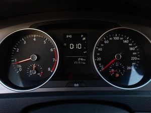 Хетчбэк Volkswagen Golf 2013 года, 879000 рублей, Саратов
