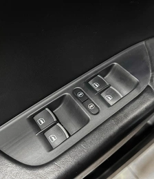 Внедорожник Volkswagen Touareg 2016 года, 2697000 рублей, Красноярск