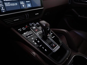 Внедорожник Porsche Cayenne S 2019 года, 6999046 рублей, Москва