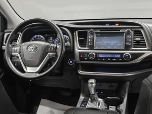 Внедорожник Toyota Highlander 2014 года, 2770000 рублей, Красноярск