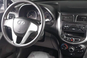 Седан Hyundai Solaris 2012 года, 779000 рублей, Тюмень