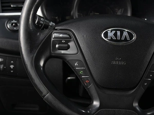 Хетчбэк Kia Ceed 2018 года, 1400000 рублей, Омск