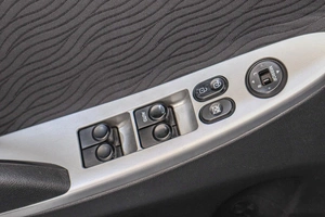 Седан Hyundai Solaris 2011 года, 849000 рублей, Челябинск