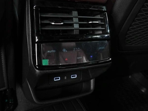 Внедорожник Geely Monjaro 2023 года, 3690000 рублей, Воронеж