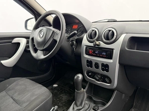 Седан Renault Logan 2014 года, 495000 рублей, Орёл