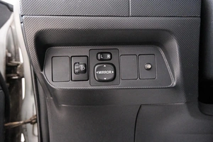 Хетчбэк Toyota Auris 2007 года, 689000 рублей, Красноярск