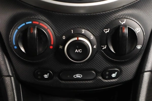 Седан Hyundai Solaris 2014 года, 919000 рублей, Пермь