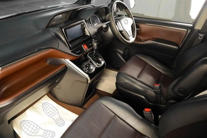 Минивэн Toyota Esquire 2015 года, 2319000 рублей, Тюмень