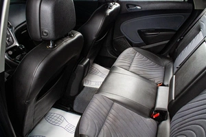 Седан Opel Astra 2014 года, 689000 рублей, Сургут