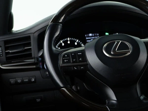 Внедорожник Lexus LX 2017 года, 7227077 рублей, Москва