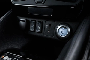 Хетчбэк Nissan Leaf 2018 года, 1890000 рублей, Ульяновск