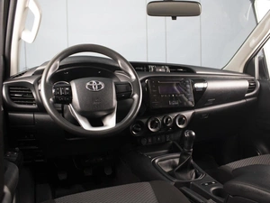 Пикап Toyota Hilux 2020 года, 2830000 рублей, Омск