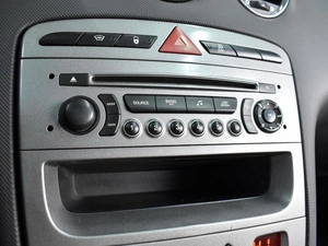 Седан Peugeot 408 2013 года, 649000 рублей, Воронеж