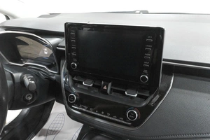 Седан Toyota Corolla 2019 года, 1949000 рублей, Новокузнецк