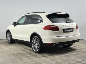 Внедорожник Porsche Cayenne 2010 года, 2389900 рублей, Казань