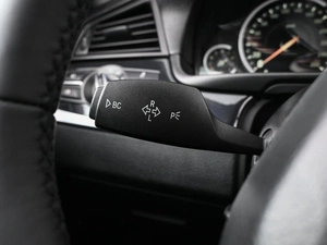 Седан BMW 5 серия 2015 года, 1999000 рублей, Кирилловка