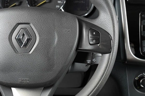 Седан Renault Logan 2017 года, 679000 рублей, Тюмень