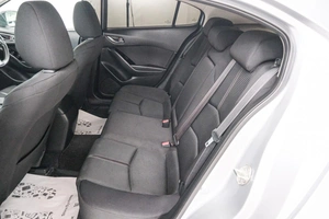 Седан Mazda Axela 2017 года, 1329000 рублей, Красноярск