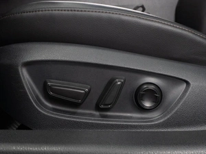 Седан Toyota Camry 2018 года, 2749000 рублей, Тюмень