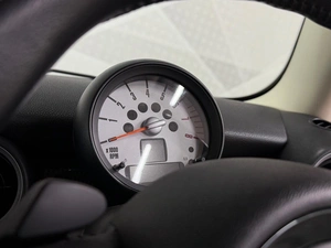 Хетчбэк MINI Cooper 2012 года, 1099000 рублей, Красноярск