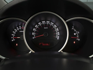 Минивэн Kia Venga 2016 года, 1030000 рублей, Омск