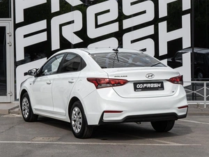 Седан Hyundai Solaris 2017 года, 1099000 рублей, Волгоград