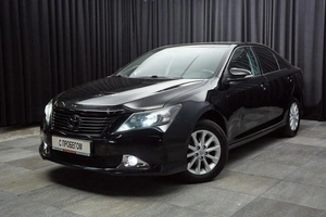 Седан Toyota Camry 2014 года, 2000000 рублей, Красноярск