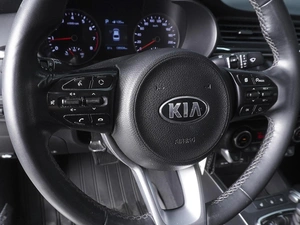 Седан Kia Rio 2019 года, 1519000 рублей, Ростов-на-Дону