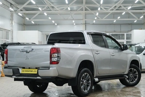 Пикап Mitsubishi L200 2021 года, 2819000 рублей, Омск
