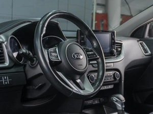 Универсал Kia Ceed 2021 года, 1999000 рублей, Сургут