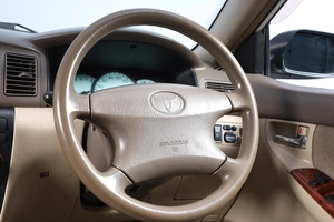 Седан Toyota Corolla 2002 года, 649000 рублей, Новосибирск