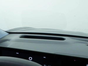 Седан Voyah Passion 2023 года, 3949050 рублей, Москва