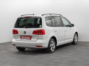 Минивэн Volkswagen Touran 2012 года, 1000000 рублей, Красноярск