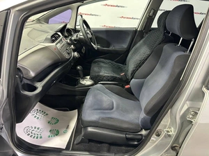 Хетчбэк Honda Fit 2009 года, 529000 рублей, Красноярск